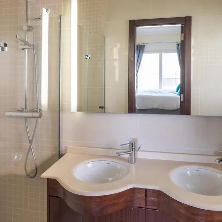 Villa Wudas - Panoramic Views, Private Heated Pool & Golf Area Holiday home *
