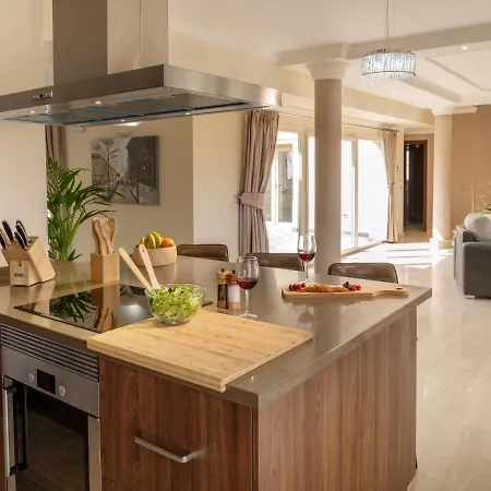 Villa Wudas - Panoramic Views, Private Heated Pool & Golf Area * Costa Adeje (Tenerife)