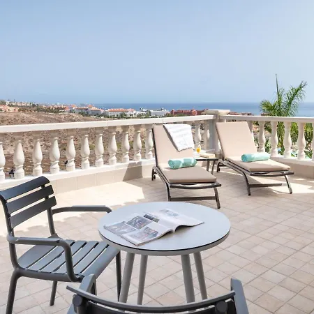Villa Wudas - Panoramic Views, Private Heated Pool & Golf Area